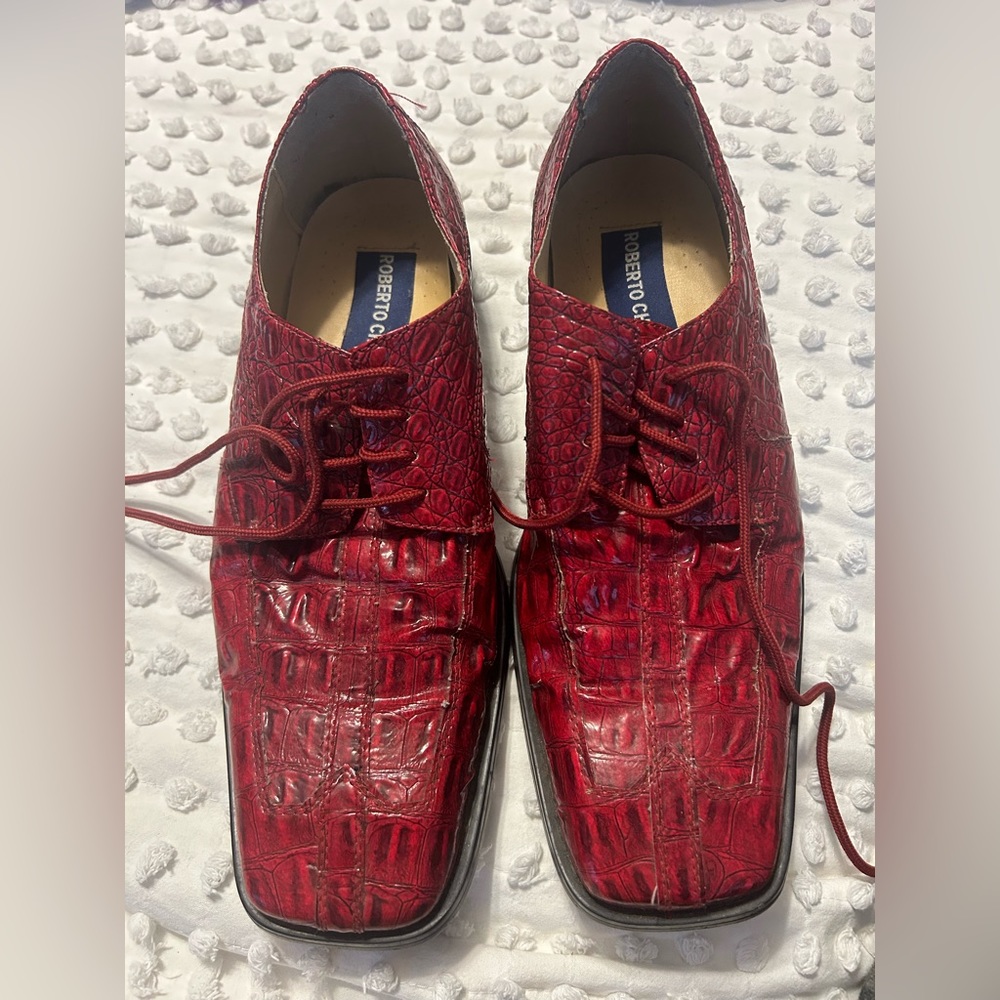 Men’s red dress shoes. Size 10